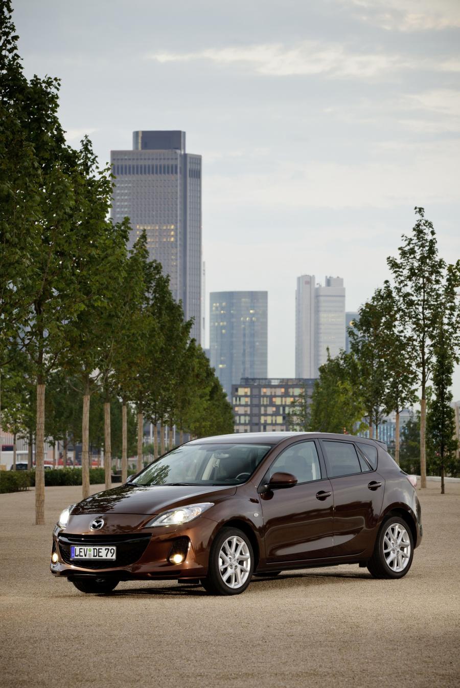  Mazda3 Hatchback 2011 года  (фото 23 из 57)